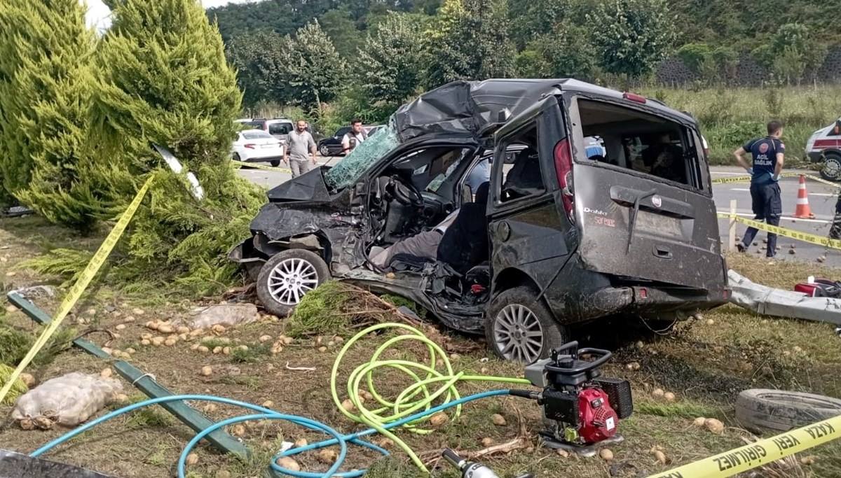 TIR, kırmızı ışık ihlali yaptı: 2 ölü