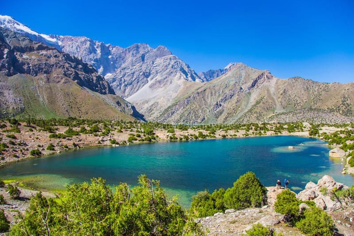 Озеро в Таджикистане в горах