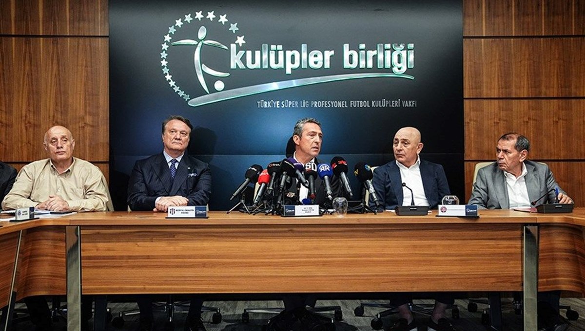 Fatih Karagümrük Başkanı Süleyman Hurma: FIFA ve UEFA Türk futbolunu takibe aldı Fatih Karagümrük Başkanı Süleyman Hurma: FIFA ve UEFA Türk futbolunu takibe aldı