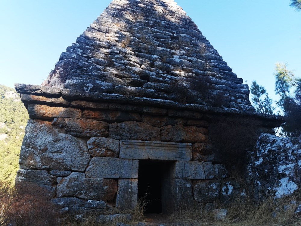 Türbe sanılan piramit mezarın gerçeği yıllar sonra ortaya çıktı - 7