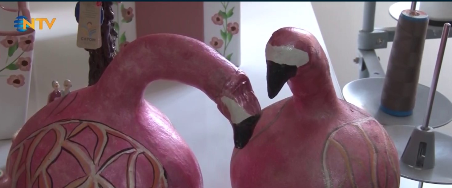 Atıktan süs eşyası yapıyorlar