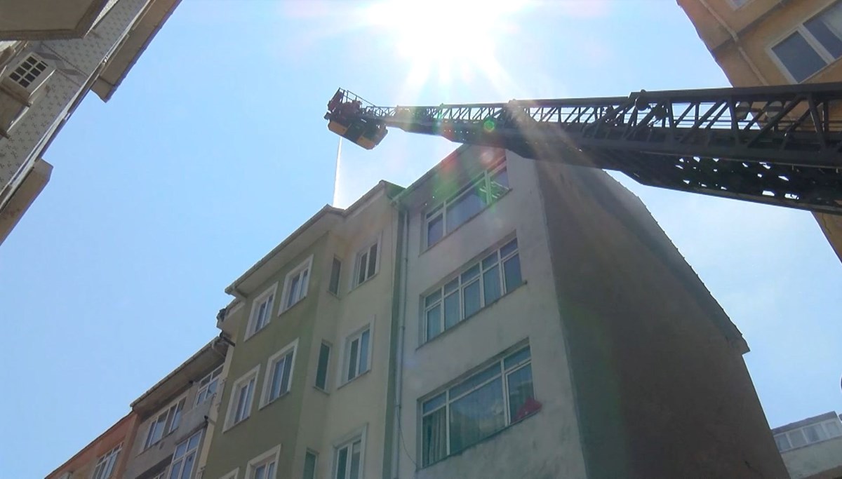İstanbul'da 5 katlı binada korkutan yangın