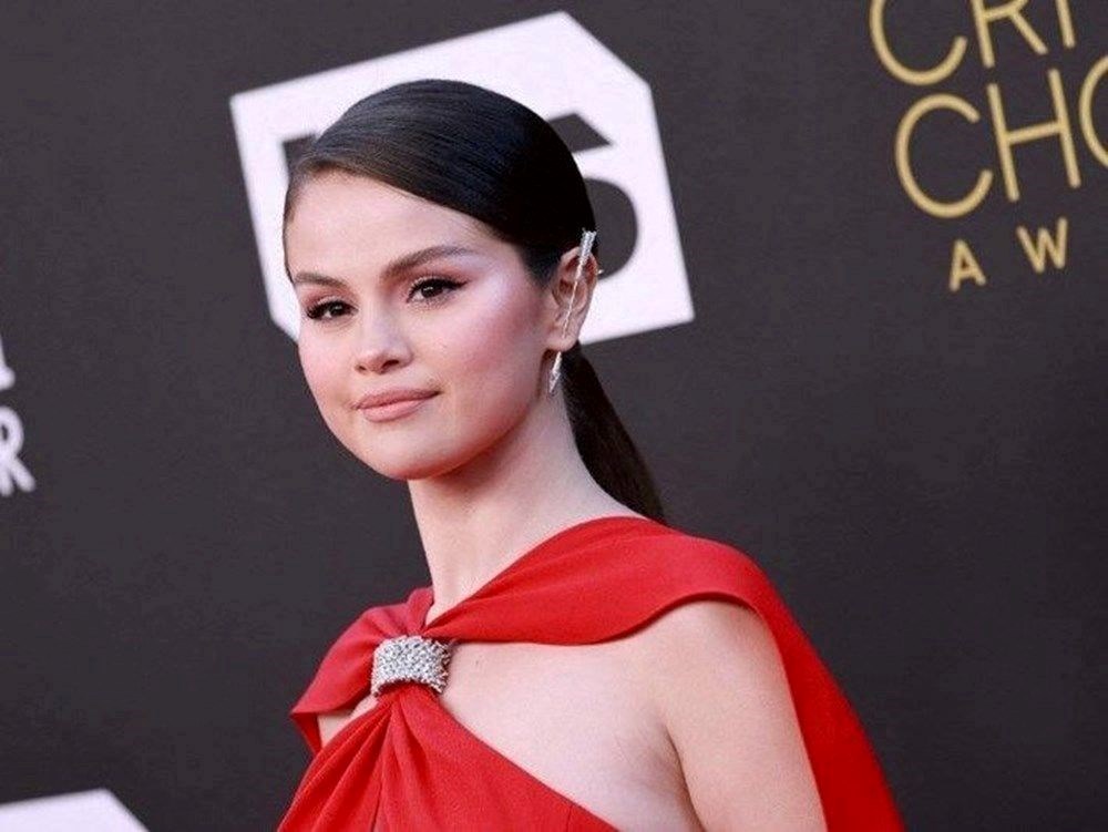 Selena Gomez'in ilişkisi "giderek ciddileşiyor" - 3