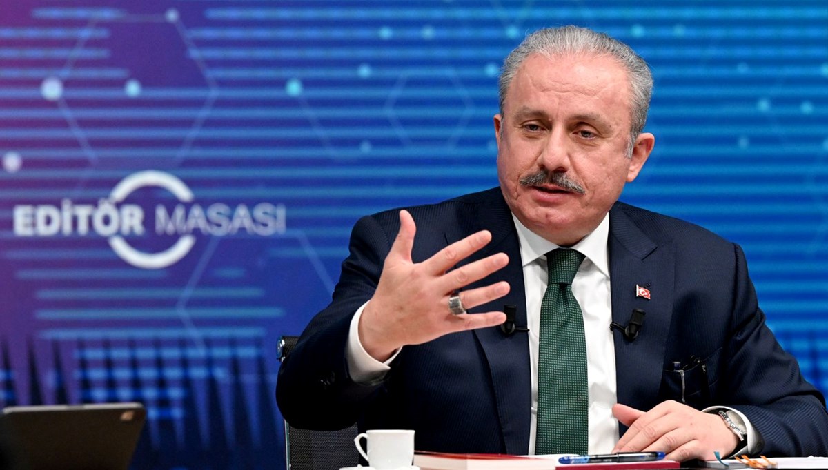 Şentop: Ayrı ayrı referandum yerine seçimle birleştirilebilir Şentop: Ayrı ayrı referandum yerine seçimle birleştirilebilir