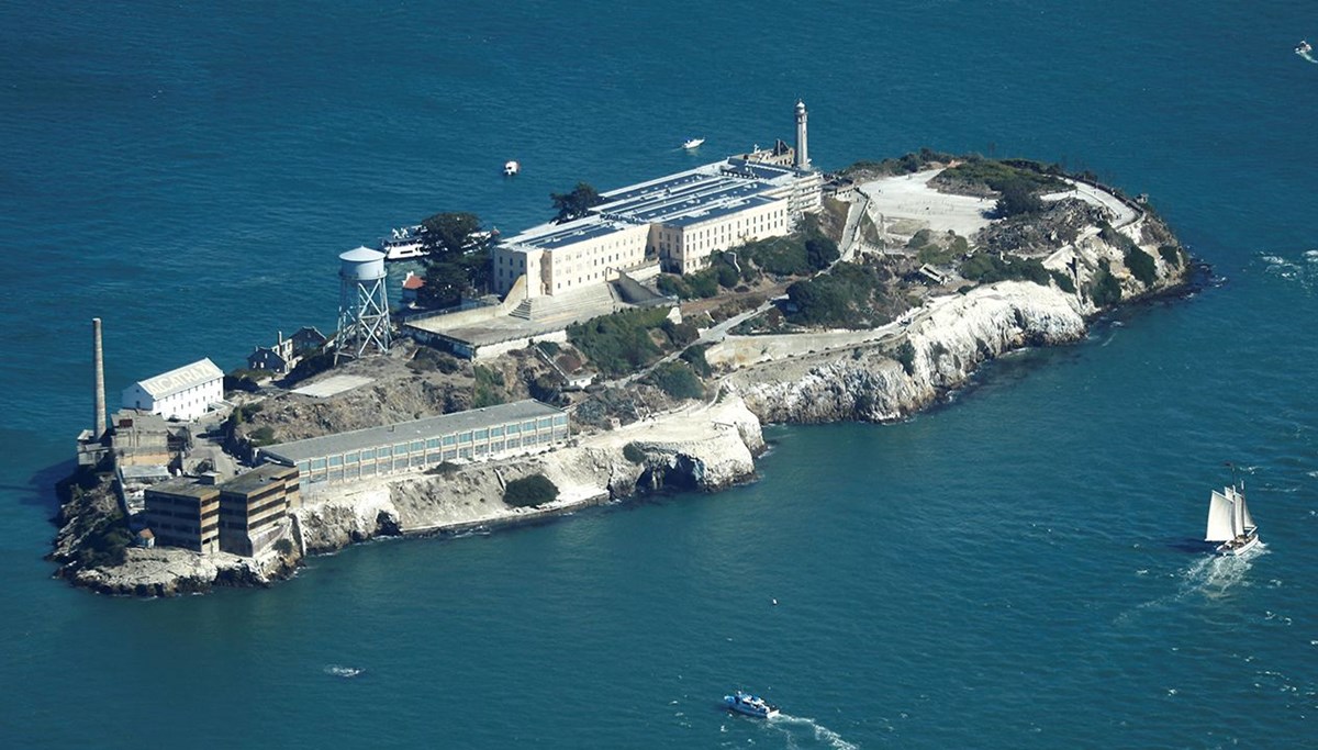 Alcatraz azılı suçlulara açılıyor Alcatraz azılı suçlulara açılıyor