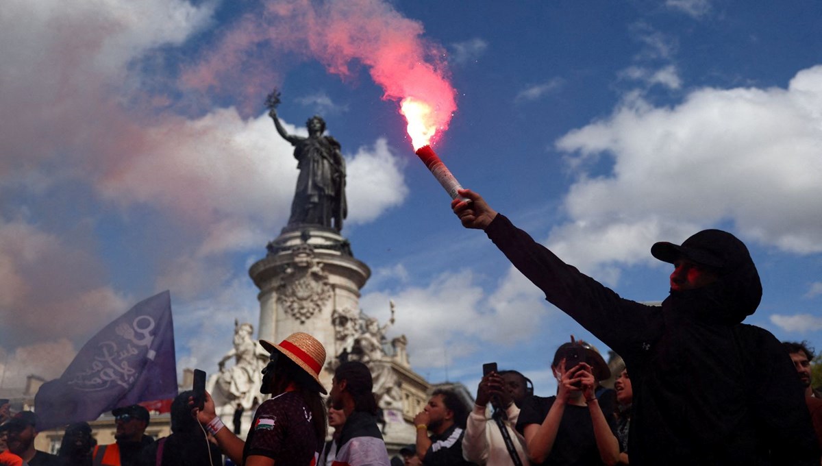 Fransa'da sokaklar karıştı