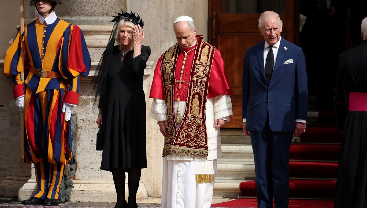 İngiltere Kralı Charles ve Papa Leo bir arada