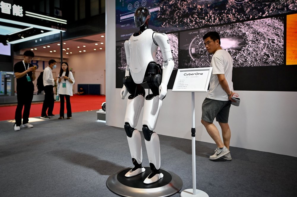 8. Dünya Robot Konferansı başladı: Cyber köpekten insansı robotlara yüzlerce robot sahnede - 7