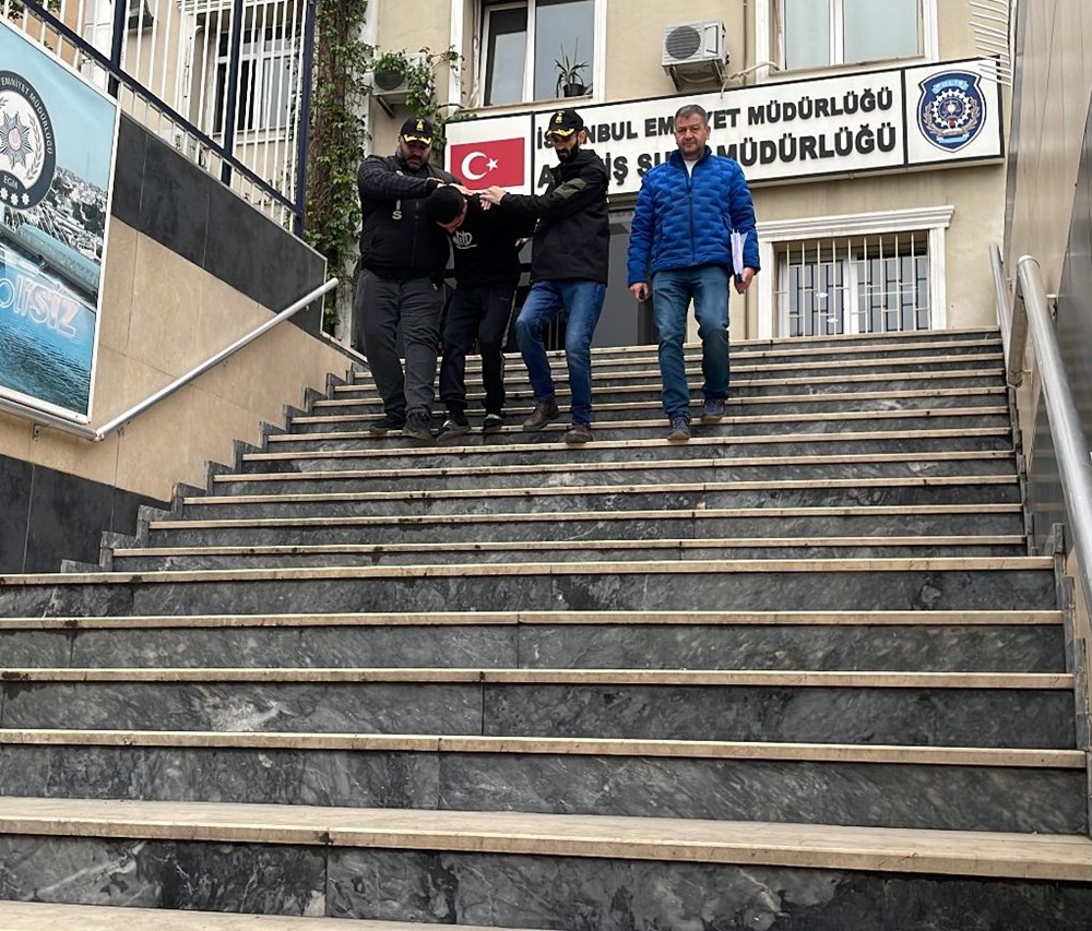 İstanbul’da komando bıçaklı dehşet: Hiç tanımadığı adamı
öldürdü - 5