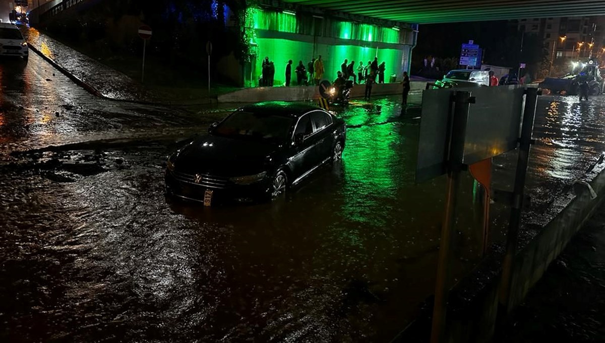 Samsun'da eğitime yağış engeli Samsun'da eğitime yağış engeli