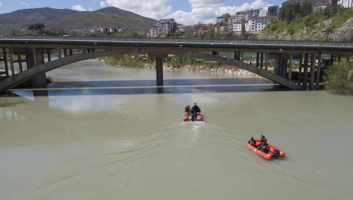 Munzur Çayı'nda kaybolan 3 gençten hala haber bulunamadı