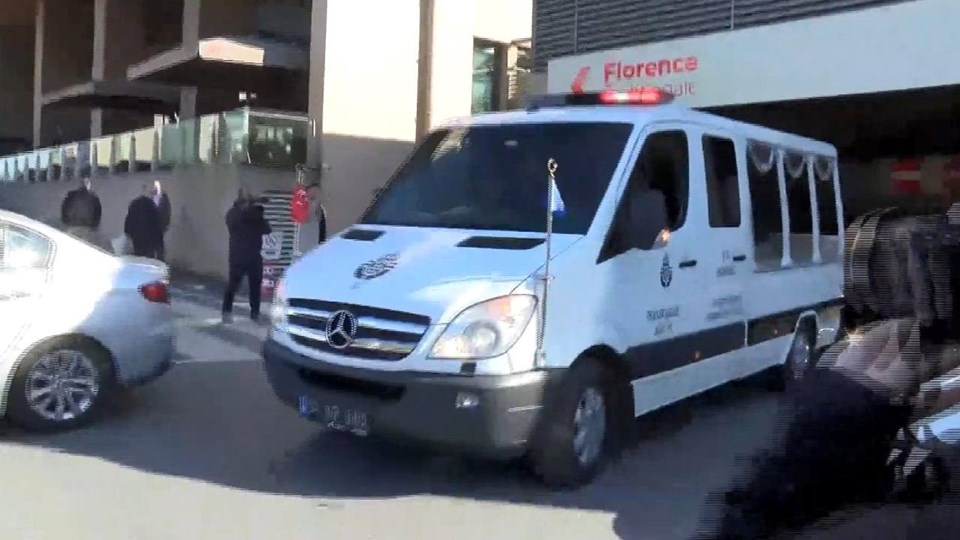 Sırrı Süreyya Önder son yolculuğuna uğurlanıyor - 1