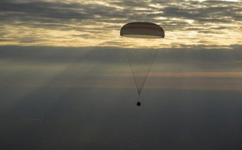 ABD'nin görevdeki en yaşlı astronotu doğum gününde Dünya'ya döndü - 5