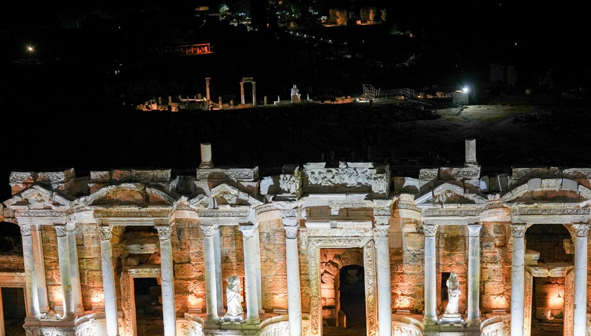 Gece müzeciliğinin başladığı Pamukkale'de 3 milyon ziyaretçi hedefi Gece müzeciliğinin başladığı Pamukkale'de 3 milyon ziyaretçi hedefi