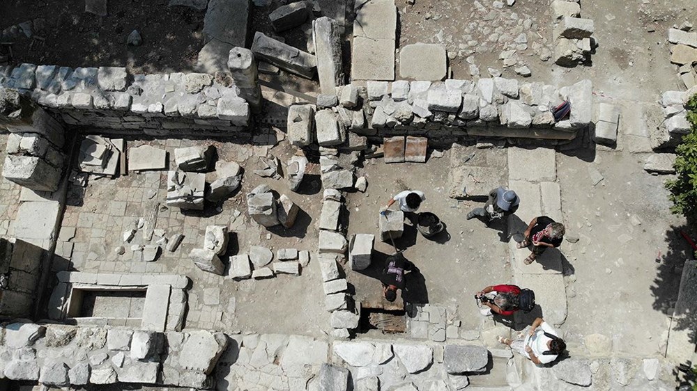 Muğla Kaunos Antik Kenti'nde kilisedeki Bizans mezarları gün yüzüne çıkarılıyor - 3