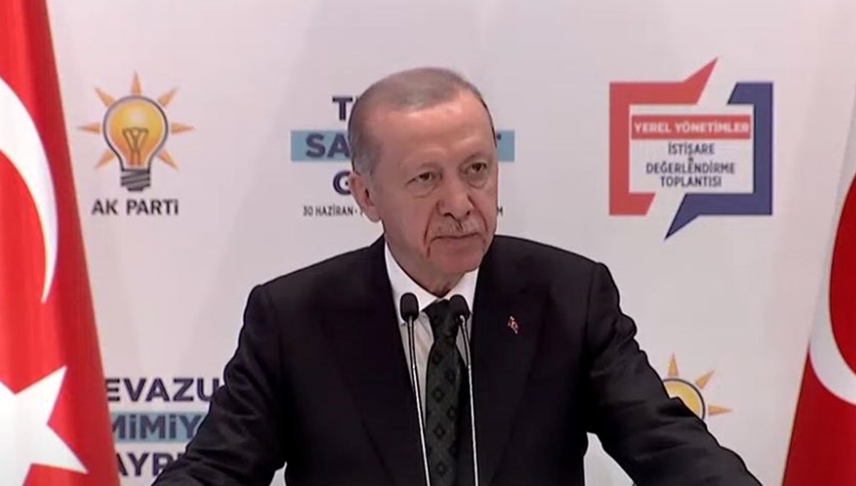 Cumhurbaşkanı Erdoğan'dan Kayseri'deki olaylı gece açıklaması: Vandallıkla sokakları ateşe vermek kabul edilemez Cumhurbaşkanı Erdoğan'dan Kayseri'deki olaylı gece açıklaması: Vandallıkla sokakları ateşe vermek kabul edilemez