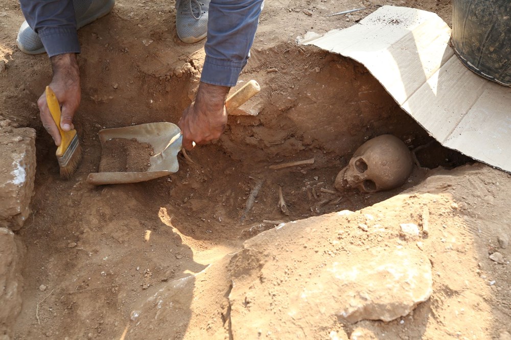 Diyarbakır'da arkeolojik kazıda 54 çocuğa ait mezarlık bulundu - 4