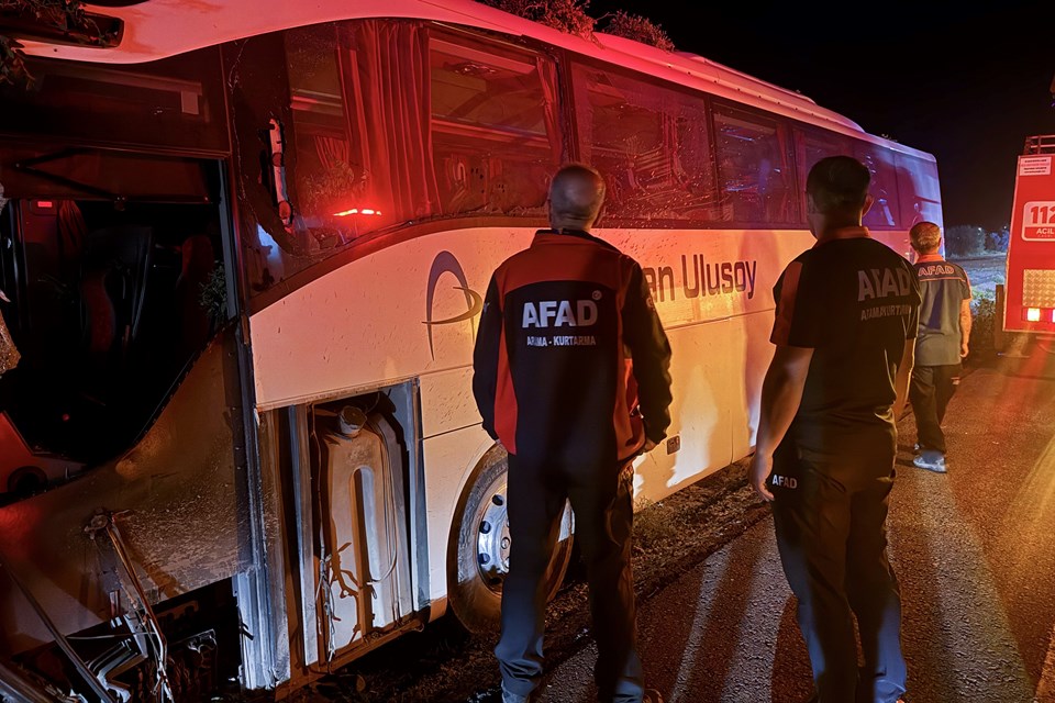 Kayseri'de otobüs kazası: 1 ölü, 13 yaralı - 1