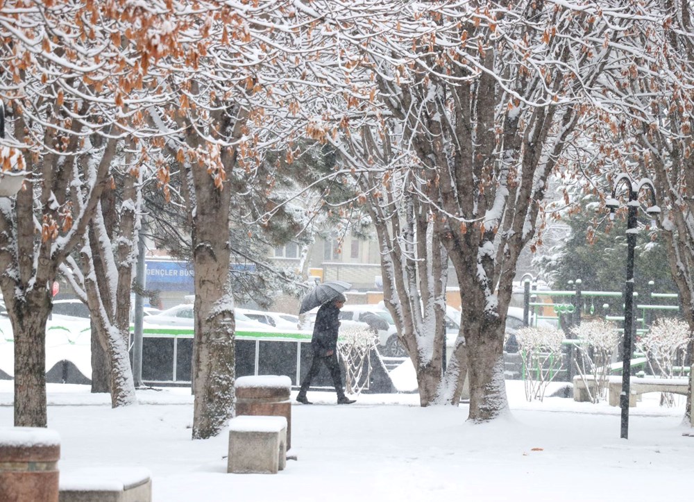 İstanbul’da kar yağışı ne kadar sürecek? Hem meteoroloji hem AKOM uyardı: Bu akşama dikkat! - 7