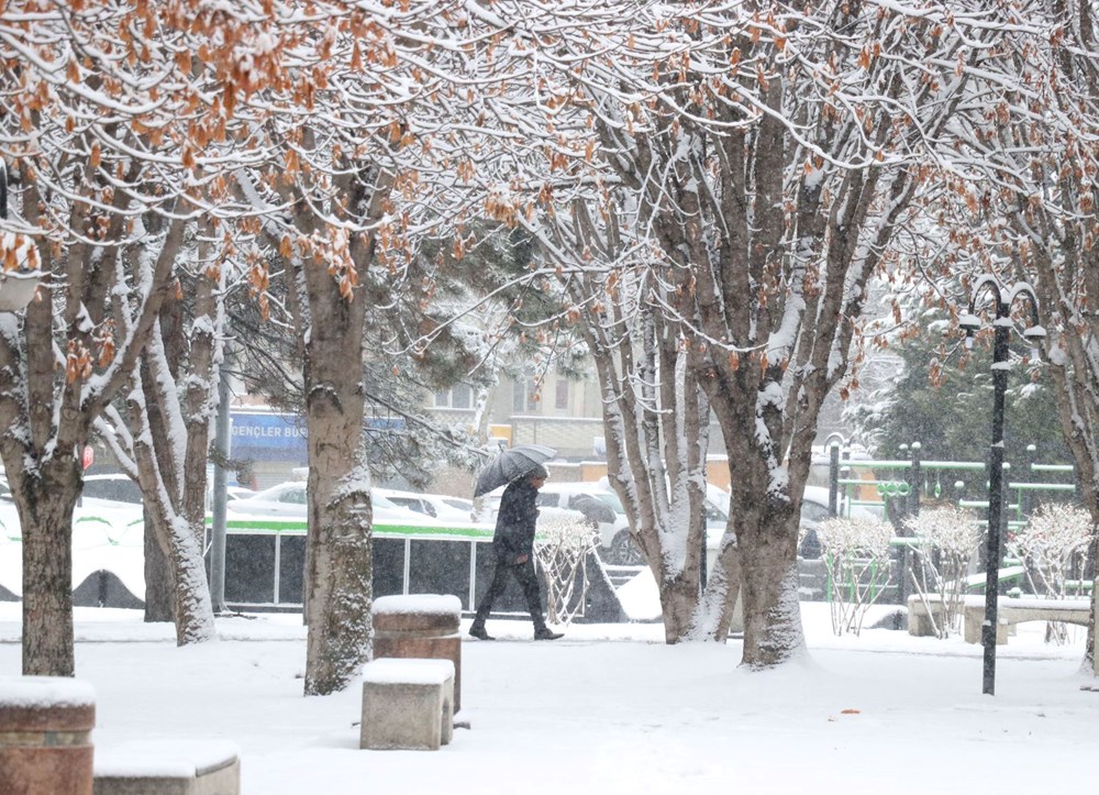 İstanbul’da kar yağışı ne kadar sürecek? Hem meteoroloji hem AKOM uyardı: Bu akşama dikkat! - 6