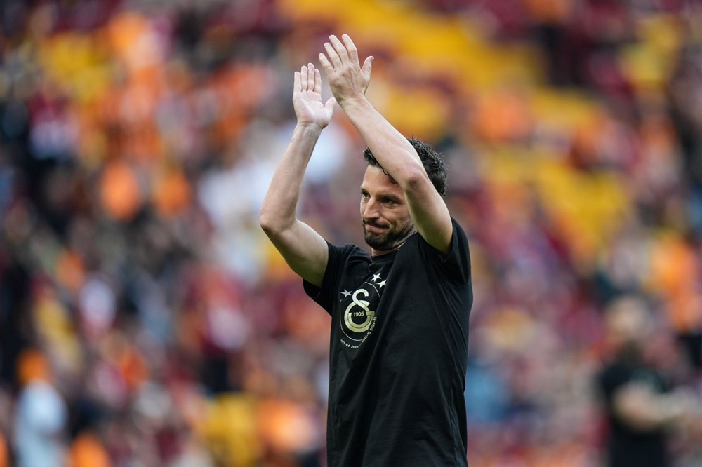 8taY9ZIDO0CWZlHtITKHHg