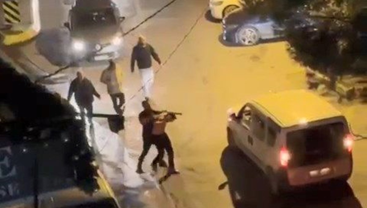Sarıyer'de linç girişimine dönen yol kavgası kamerada Sarıyer'de linç girişimine dönen yol kavgası kamerada