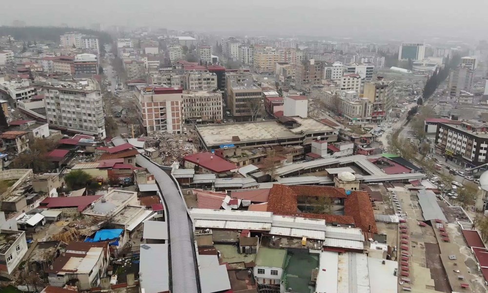 Kahramanmaraş'ta hayat konteynerlerde devam ediyor - 4