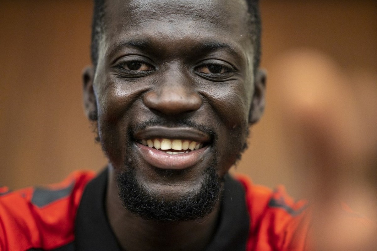 Geçen sezon Bologna forması ile 35 maça çıkan Barrow 3 gol attı, 8 asist yaptı. Geçen sezon Bologna forması ile 35 maça çıkan Barrow 3 gol attı, 8 asist yaptı.