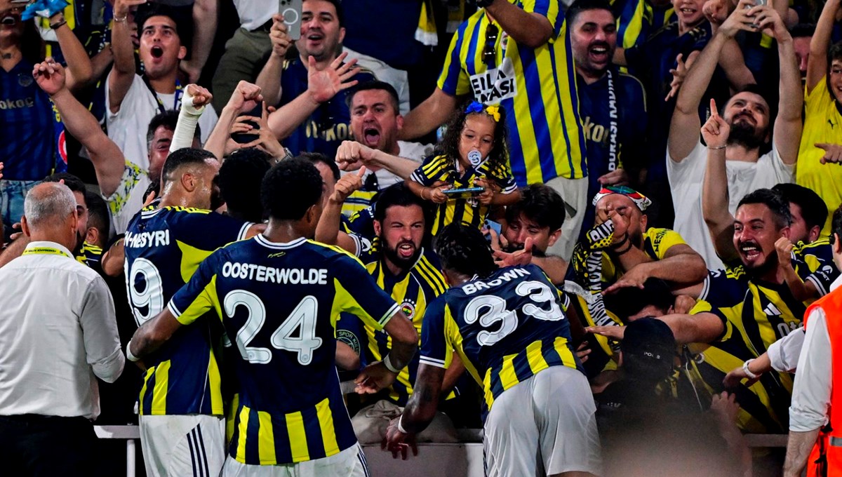 Fenerbahçe sezonu İzmir'de açıyor