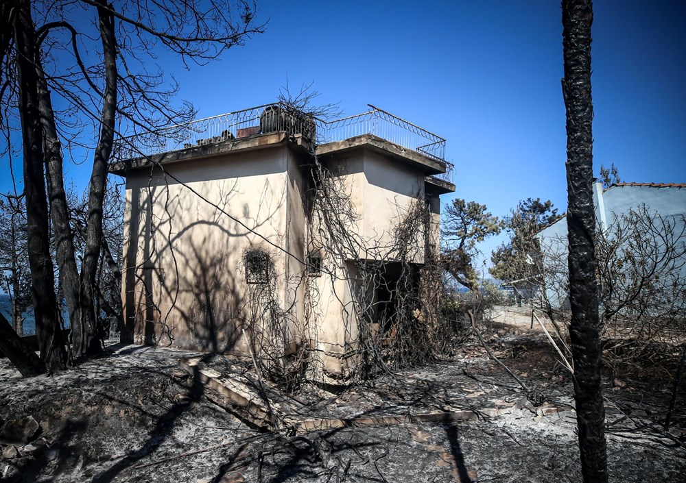 Çanakkale'de yangının izleri: Evler ve araçlar kül oldu - 13