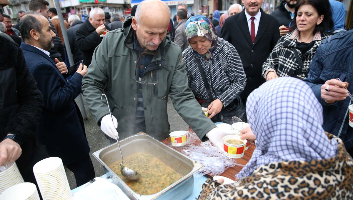 Ordu karalahana çorbasına sahip çıktı: 4 bin kişiye ikram edildi