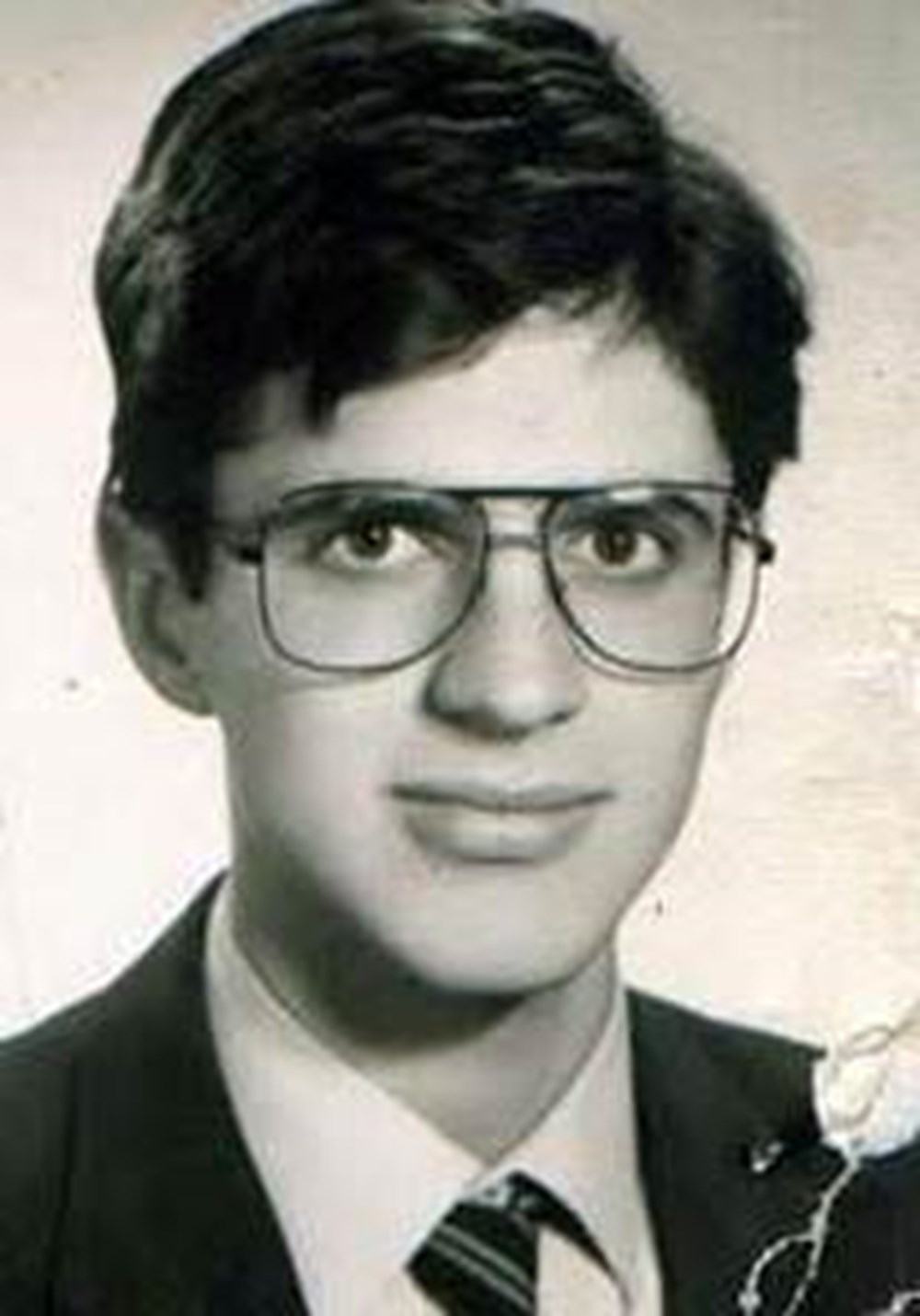 Cenk Eren'den Ajda Pekkan paylaşımı: Ben yaşlandım o hala genç (Ünlülerin çocukluk ve gençlik halleri) - 698