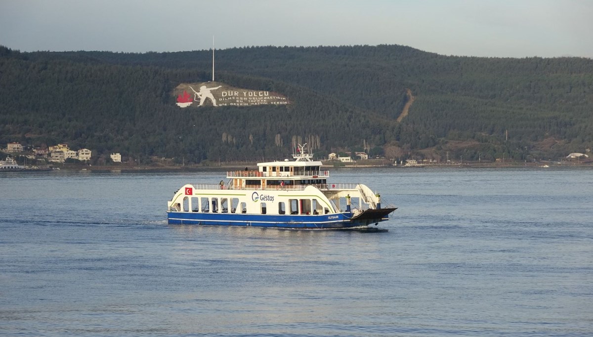 Bozcaada ve Gökçeada’ya yarınki feribot seferlerine fırtına engeli Bozcaada ve Gökçeada’ya yarınki feribot seferlerine fırtına engeli