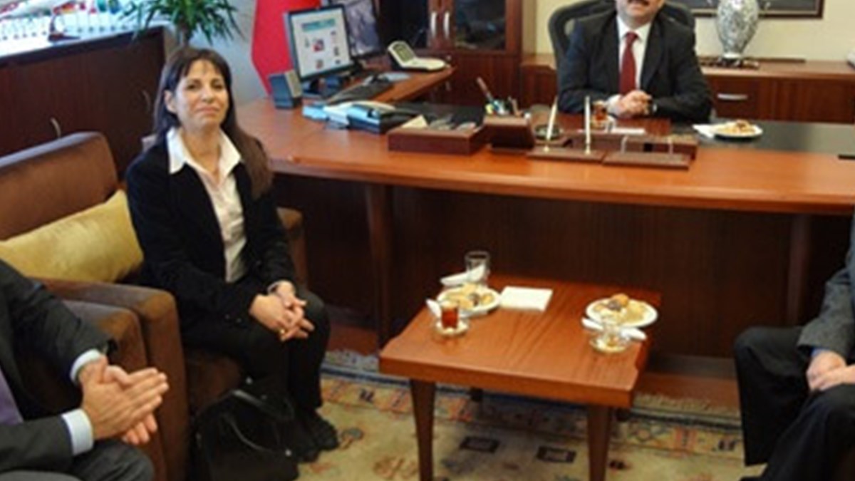 Bu Kez Israil Konsolosu Alcak Koltuk Ta Ntv