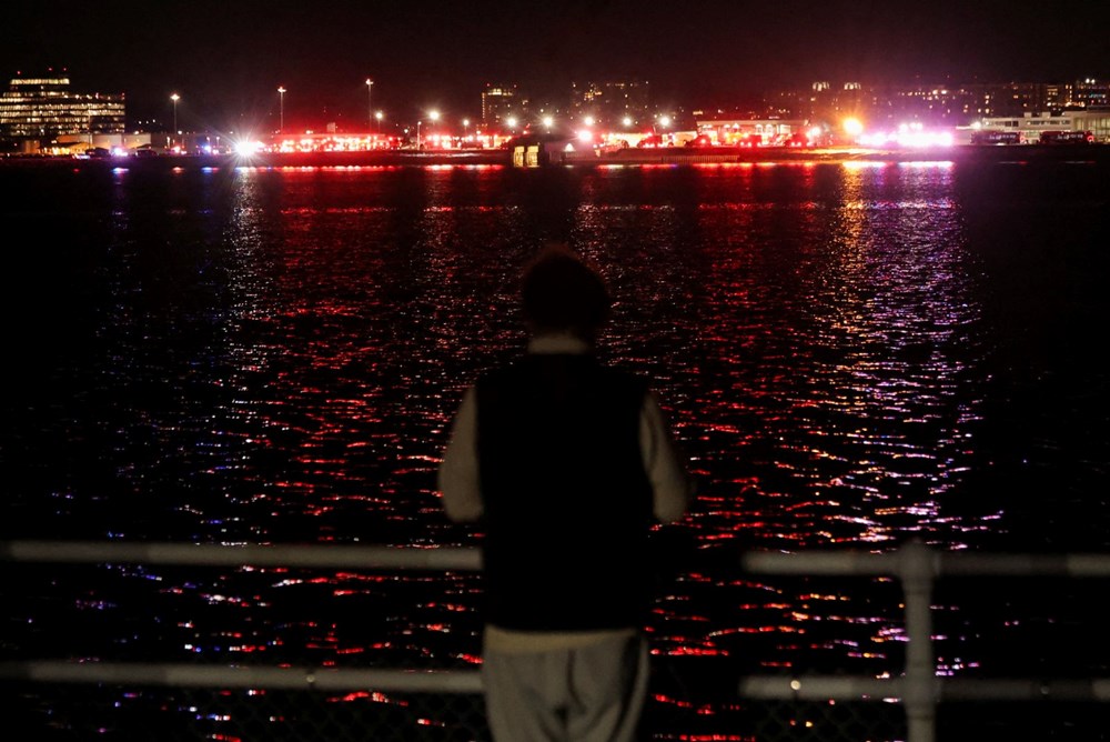 ABD'de helikopter ile uçak çarpışarak nehre düştü: Facia nasıl gerçekleşti? - 3