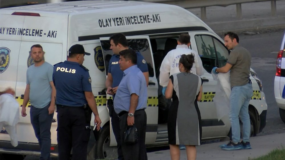 Başakşehir'de yol kenarında kadın cesedi bulundu - 4