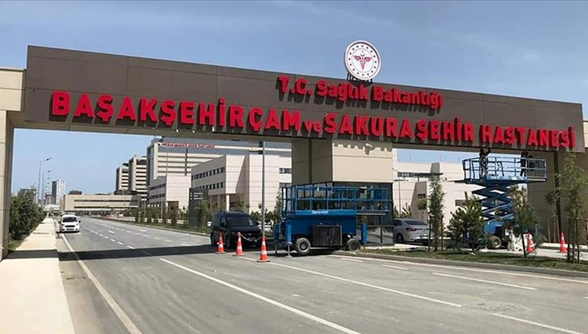 Hamile hemşireye saldırı: 4 kişi karnını tekmeledi