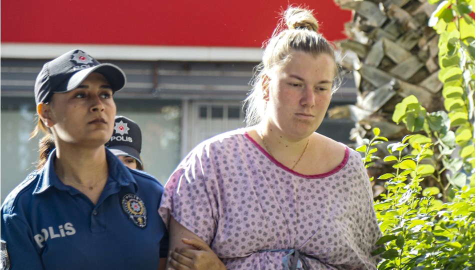 Yeni doğan bebeğini havalimanı klozetine atmıştı: Cezası belli oldu