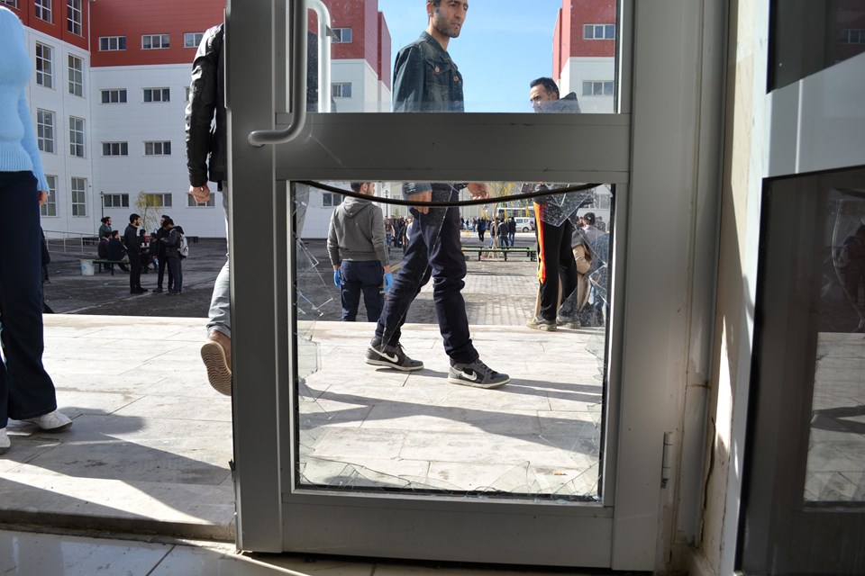 Aksaray Üniversitesi'nde gerginlik: 3 yaralı, 8 gözaltı - 1