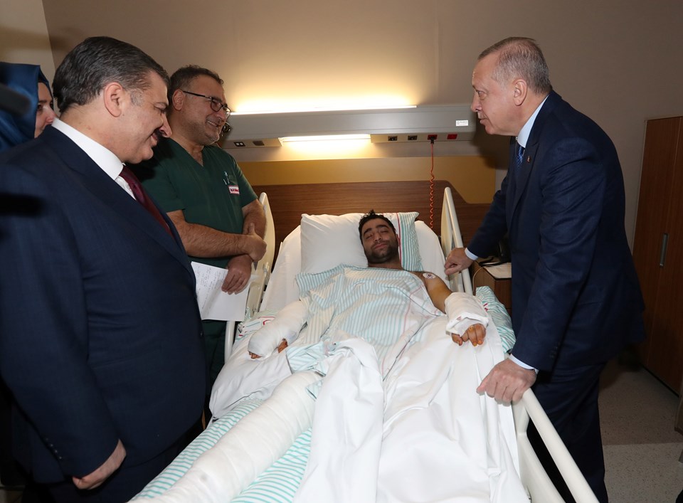 Cumhurbaşkanı Erdoğan'dan deprem bölgesine ziyaret - 1