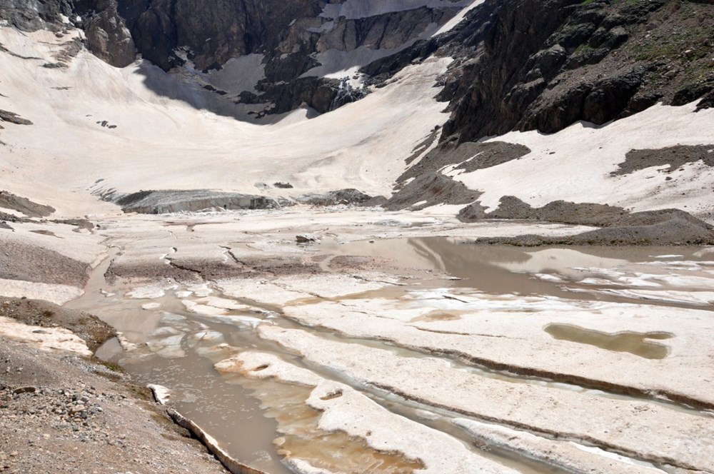 Türkiye'nin zirvesi 20 bin yıllık 'Cilo Buzulları' eriyor - 24