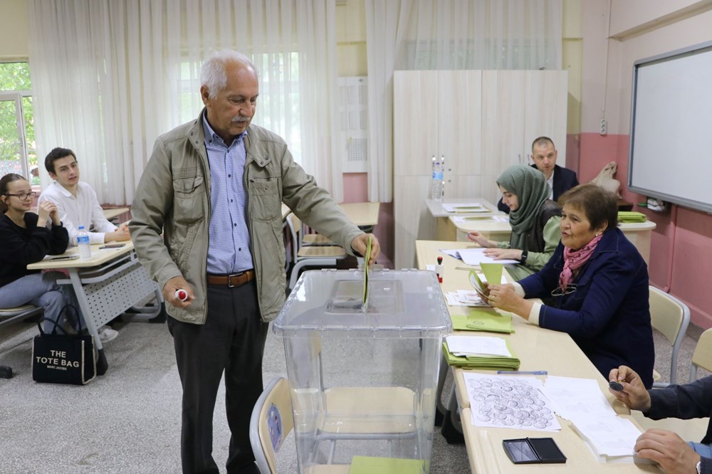 Yurttan Seçim Manzaraları Türkiye ikinci kez sandık başında