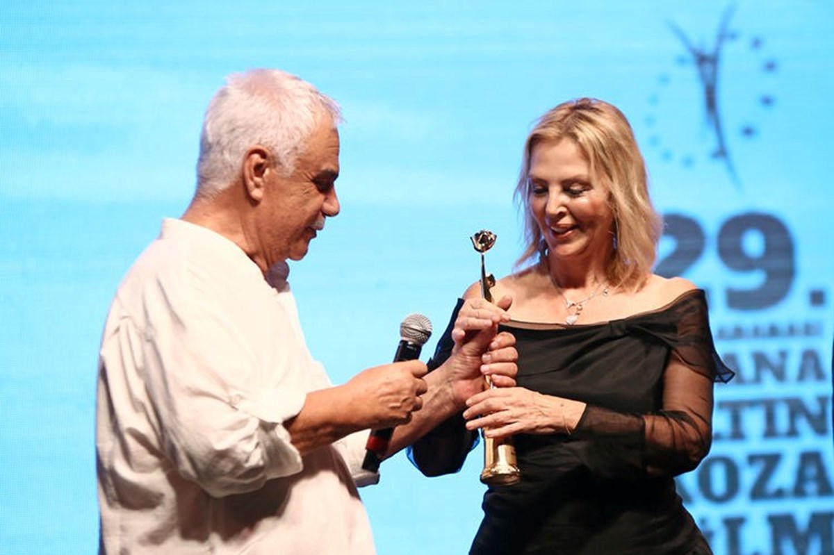 29. Uluslararası Adana Altın Koza Film Festivali'nde onur ödülleri sahiplerini buldu - 1