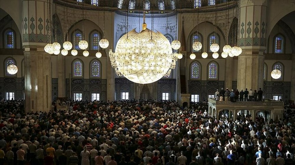 Trabzon Bayram namazı saati Diyanet 2025: Trabzon'da bayram namazı saat kaçta kılınacak? Trabzon ilçeleri Kurban Bayramı namaz vakitleri - 3