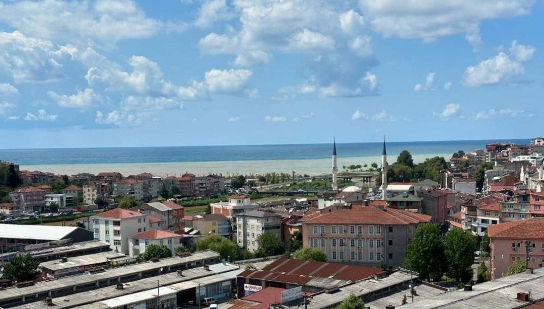 Zonguldak’da denizin rengi değişti