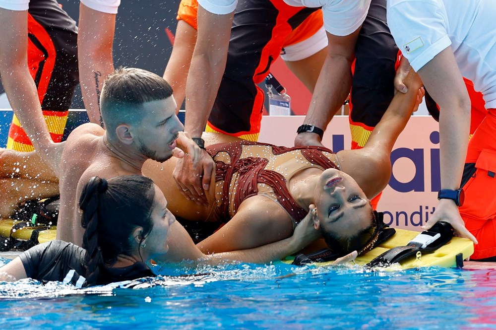 Su sporları şampiyonasında bayılan ABD'li yüzücü Anita Alvarez ölümden döndü - 8