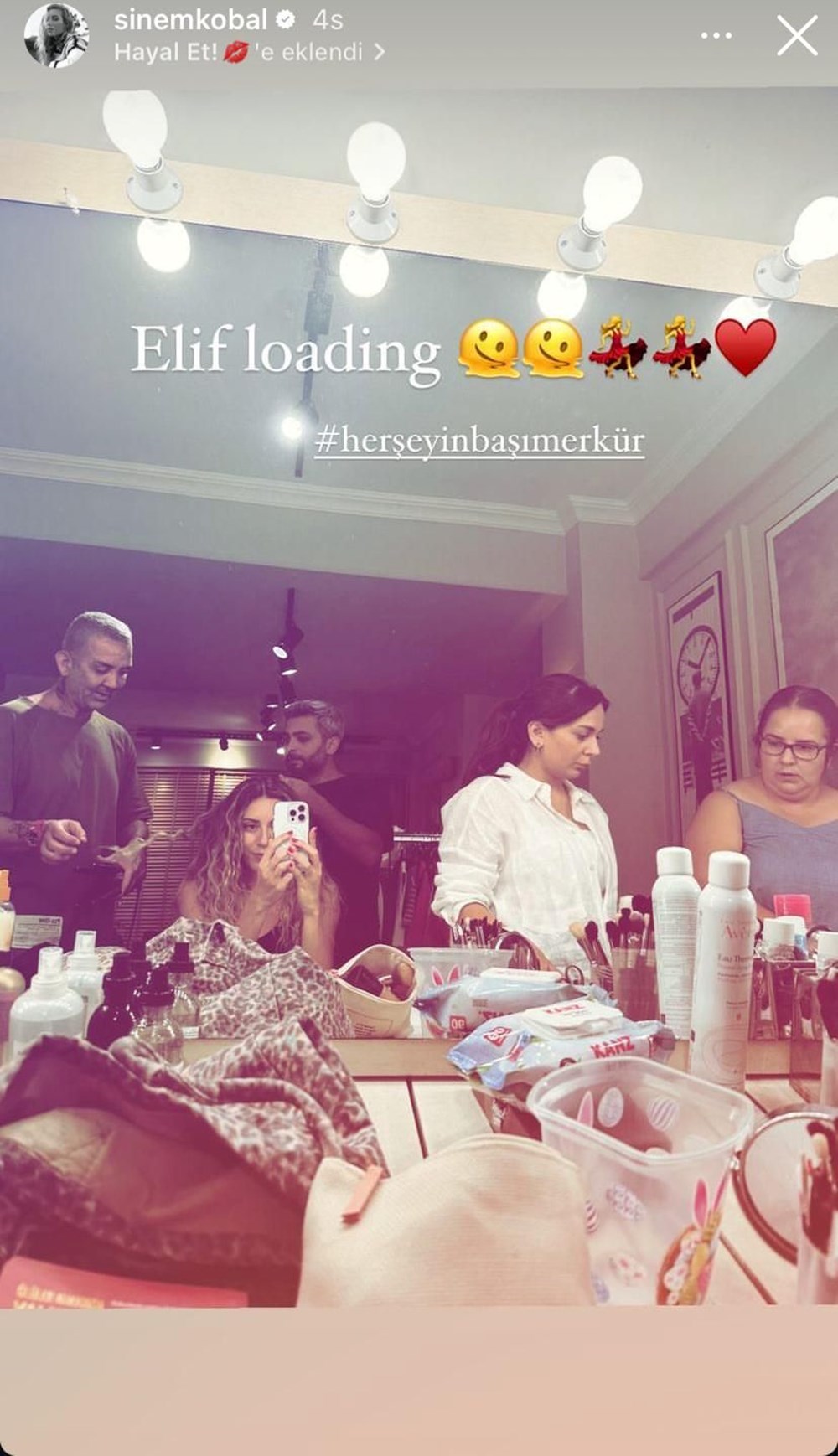 Sinem Kobal setlere geri döndü! - 3