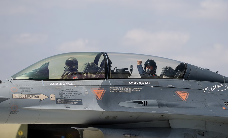 Bakan Akar'dan Ege'de F-16 ile uçuş - 1