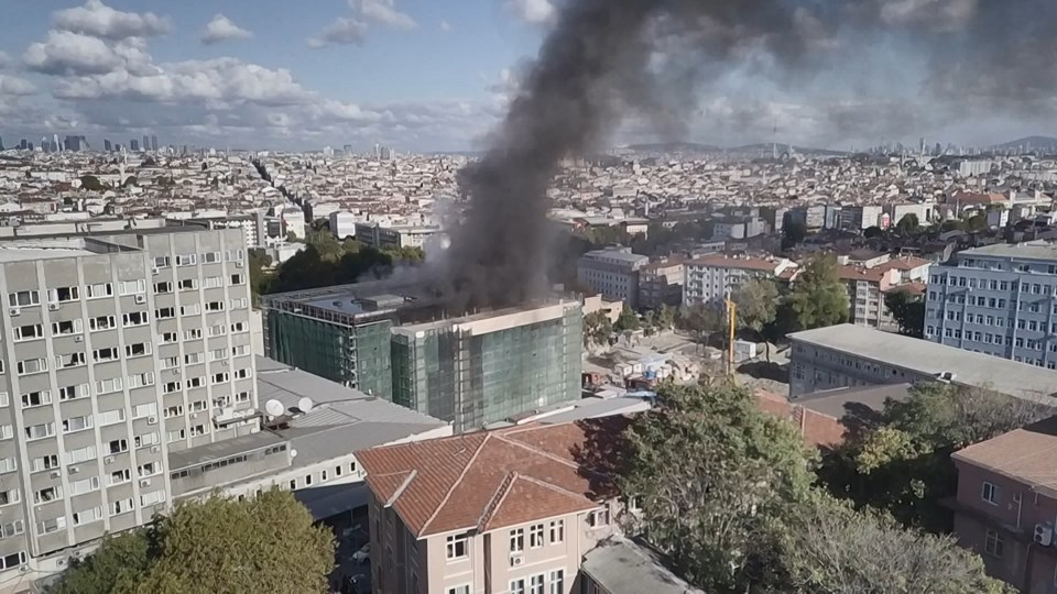 Çapa Tıp Fakültesi'nde korkutan yangın - 1