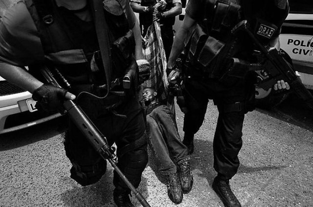 Разбой и бандитизм. Банды Рио де Жанейро. Бандиты с оружием.
